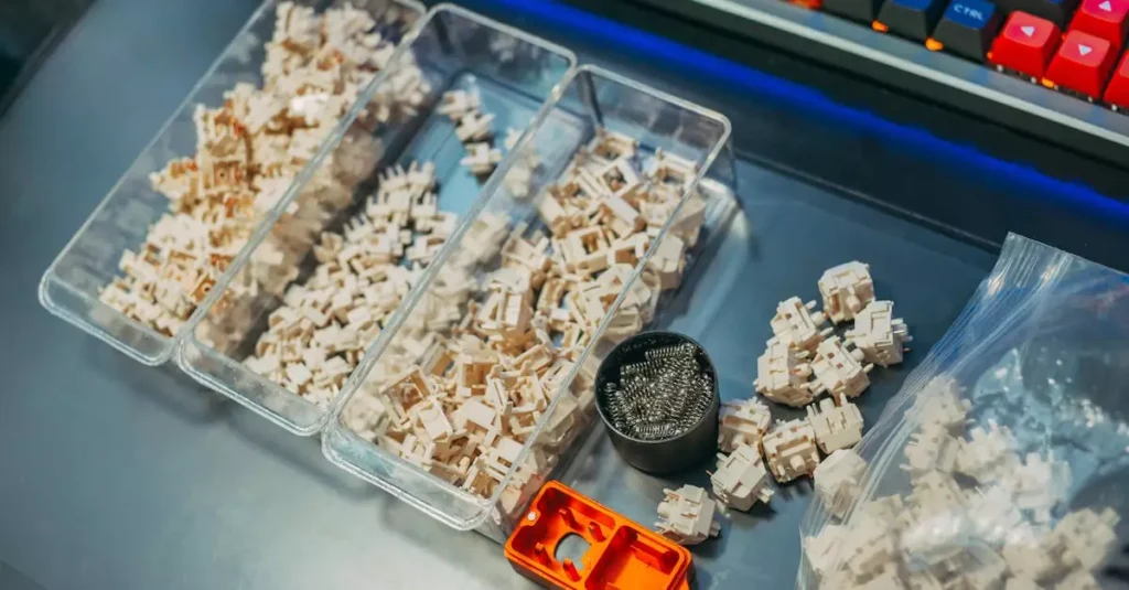 Best Mechanical Keyboard for Small Spaces